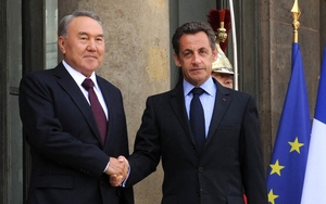 Nazabajev met Sarkozy